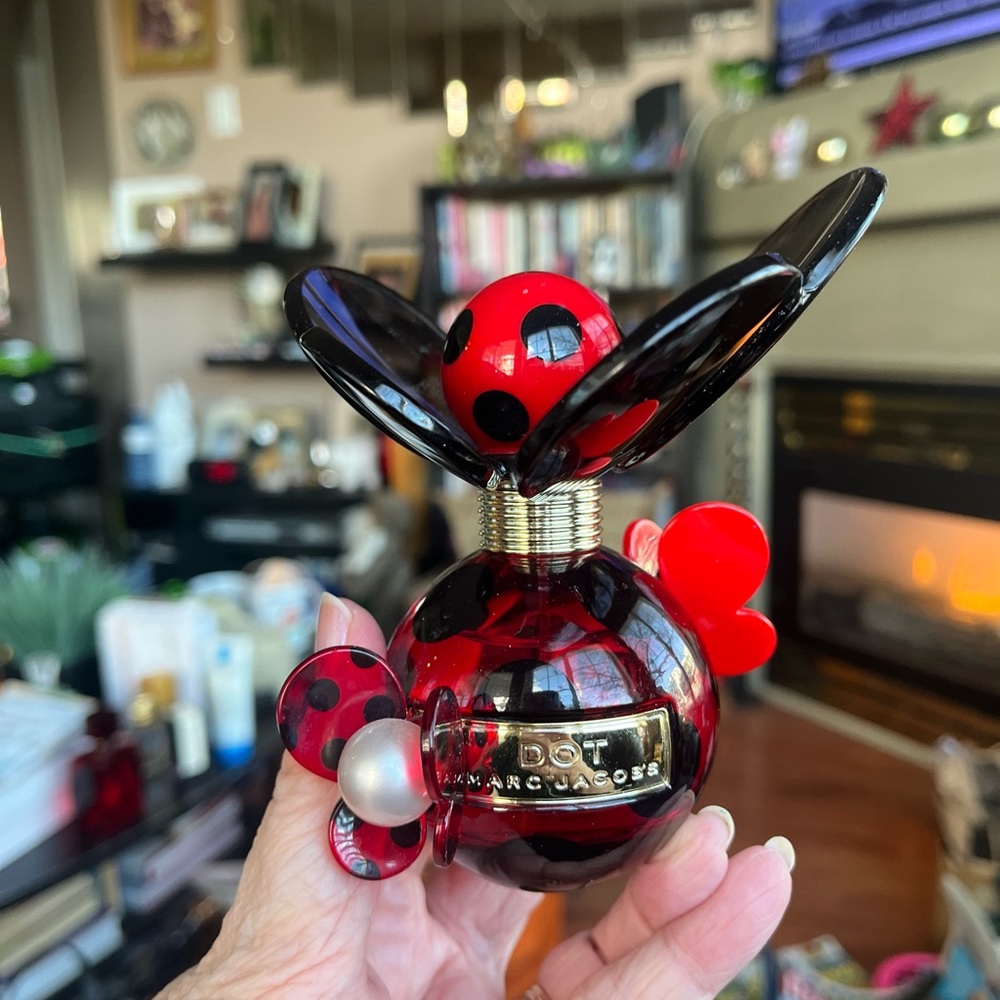 Marc Jacobs Dot 50ml Fragrance. Check Level.
Original Formulation